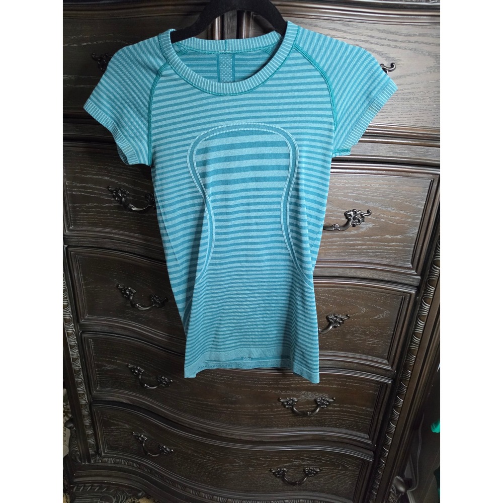 Lululemon Swiftly Tech Short Sleeve Crew Teal Blue Striped Top Size 4